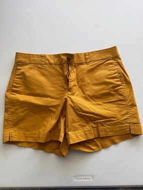 Women’s 10 Old Navy Mustard Yellow Chino Bermuda Shorts
